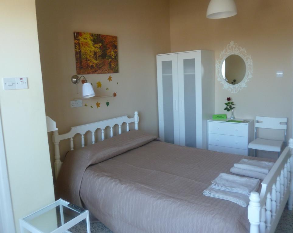 Capuralli Hotel Pedhoulas Bagian luar foto