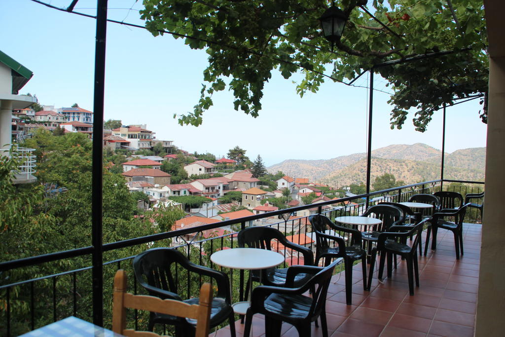 Capuralli Hotel Pedhoulas Bagian luar foto
